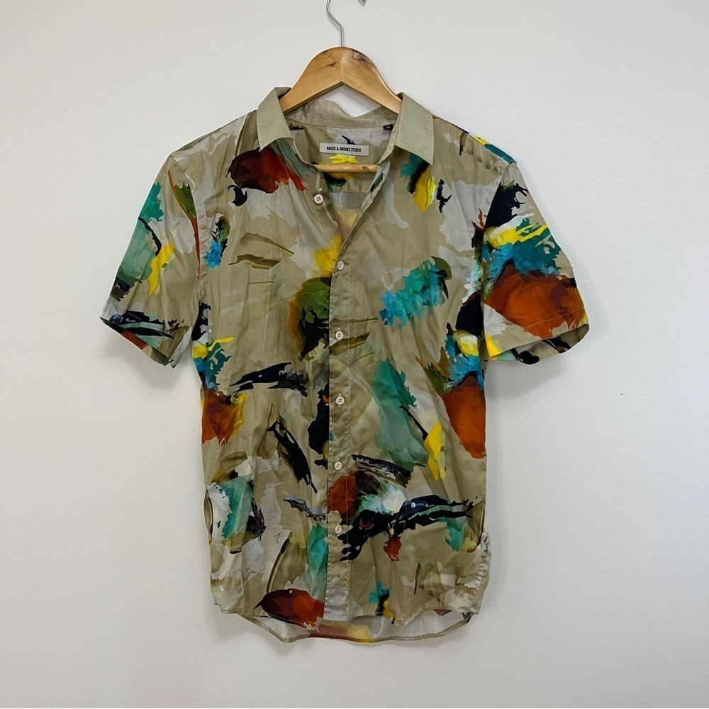 Basso & Brooke Patterned Tan Button Down Shirt Abstract Size Small